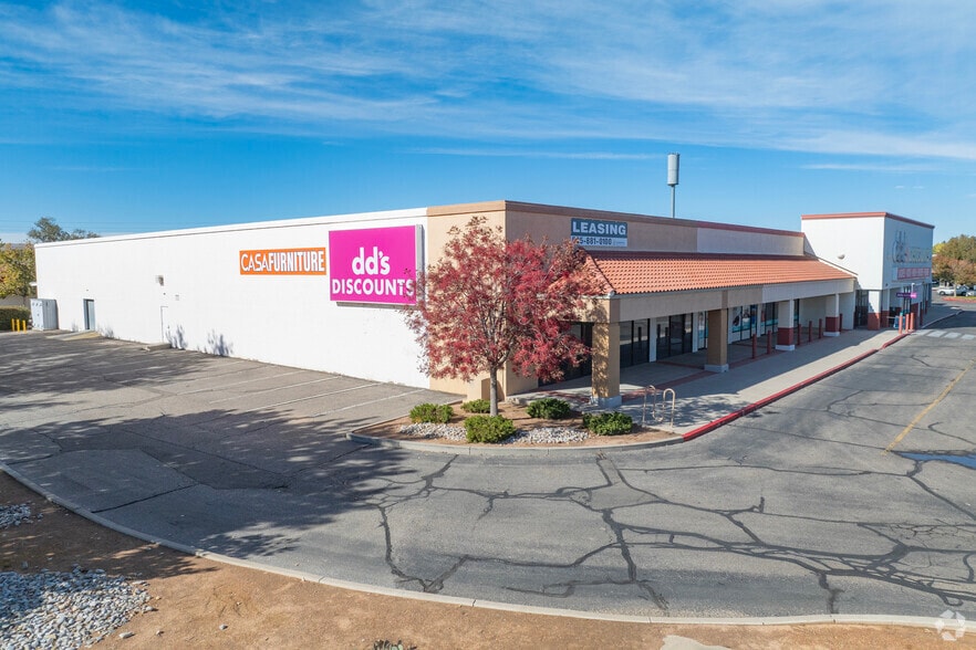 More Photos Of 3211-3231 Coors Blvd SW, Albuquerque Unknown For Lease