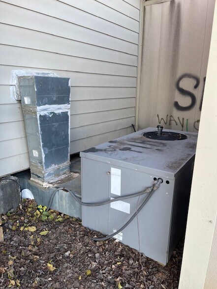More Photos Of 601 W Oakland St, Broken Arrow Office Residential For Sale