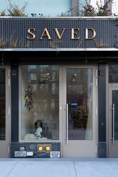 Primary Photo Of 118 E 1st St, New York Apartments For Lease