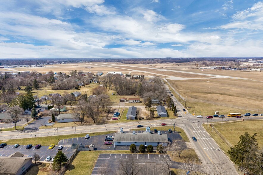 More Photos Of 1055 Laurence Ave, Jackson Freestanding For Sale