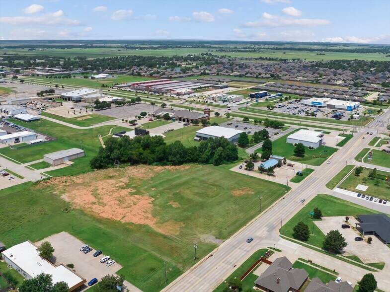 More Photos Of 301 S Yukon Pky, Yukon Land For Sale