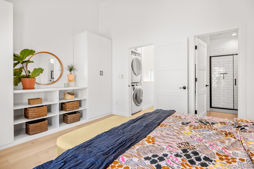 More Photos Of 1911 Dutton Dr, San Marcos Office Residential For Sale