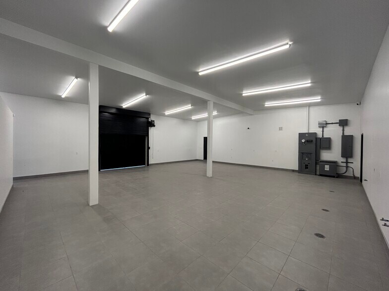 More Photos Of 1496 Harbor Ave, Long Beach Warehouse For Sale