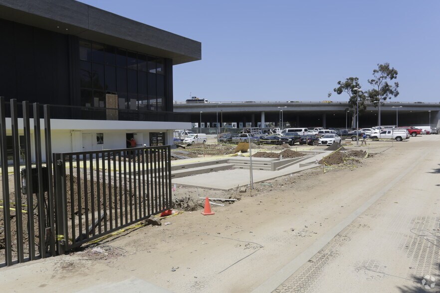 More Photos Of 3402 Pico Blvd, Santa Monica Office For Lease