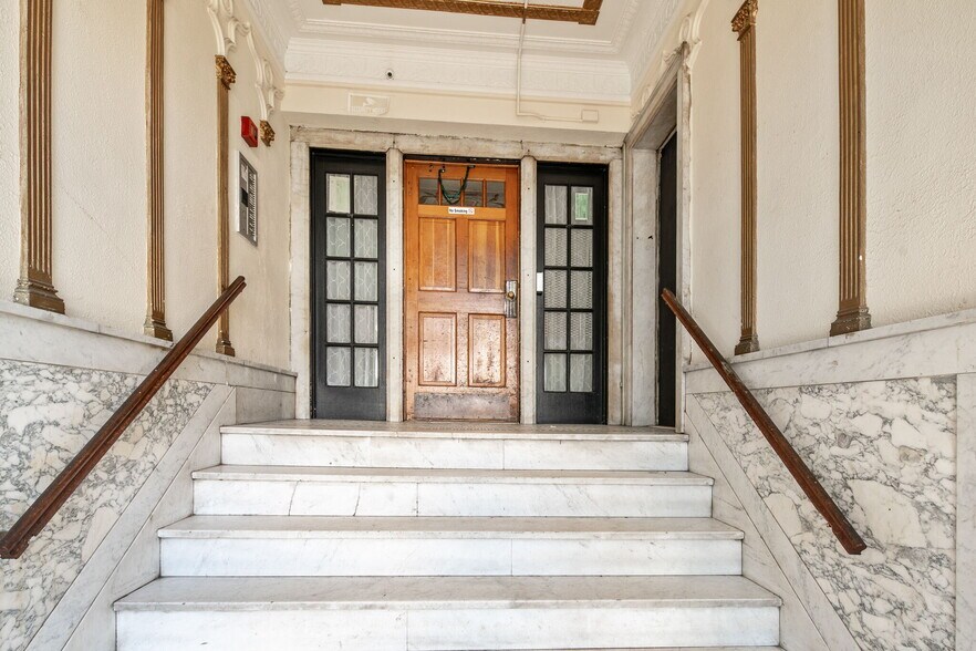 More Photos Of 995 Summit Ave, Jersey City Apartments For Sale