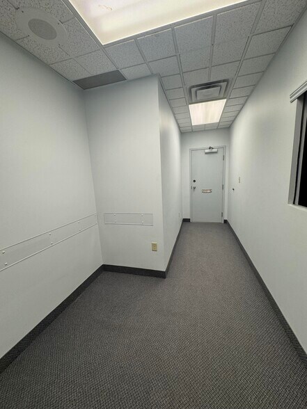 More Photos Of 240 Waterloo St, London Medical For Lease