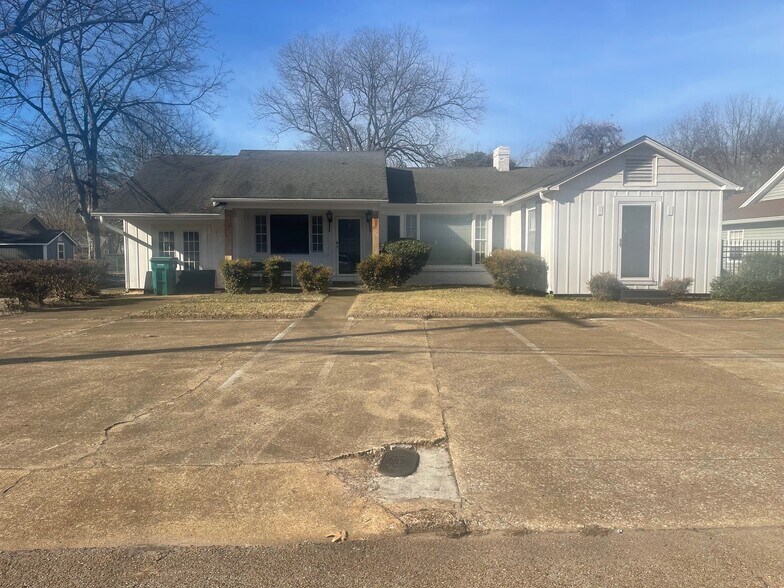 More Photos Of 109 Tucker St, Jackson Office For Sale