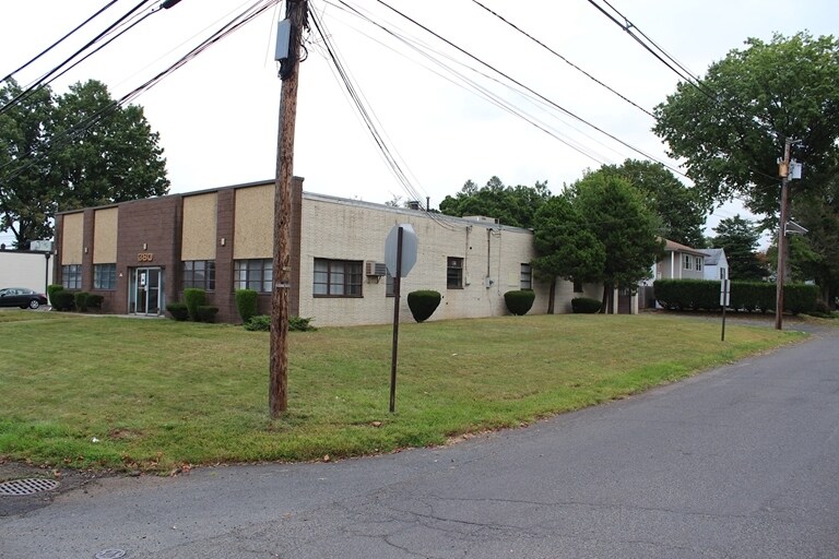 More Photos Of 380 Ludlow Ave, Cranford Warehouse For Sale