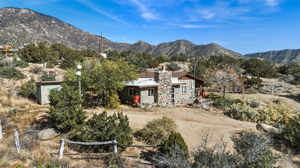 More Photos Of 24 Matisse Rd NE, Albuquerque Apartments For Sale