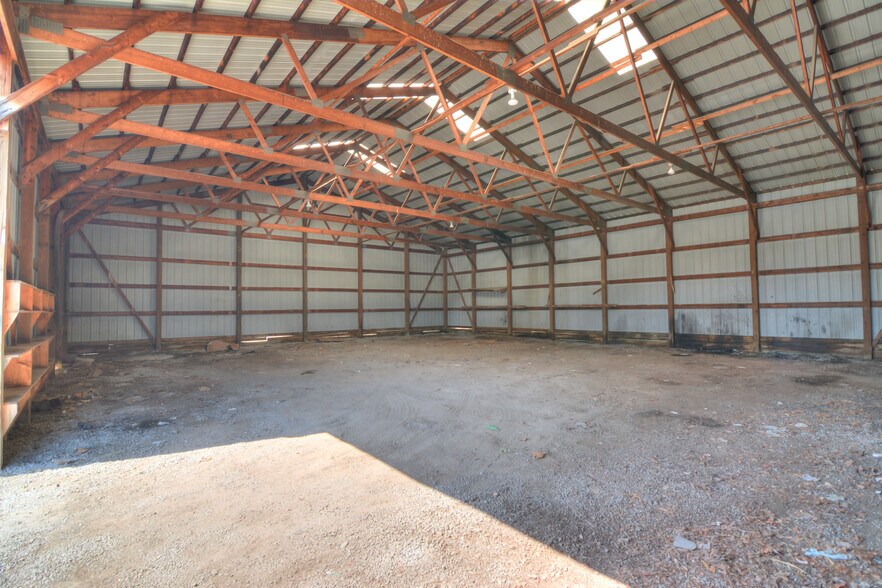 More Photos Of 236 Washington st, Maroa Warehouse For Sale