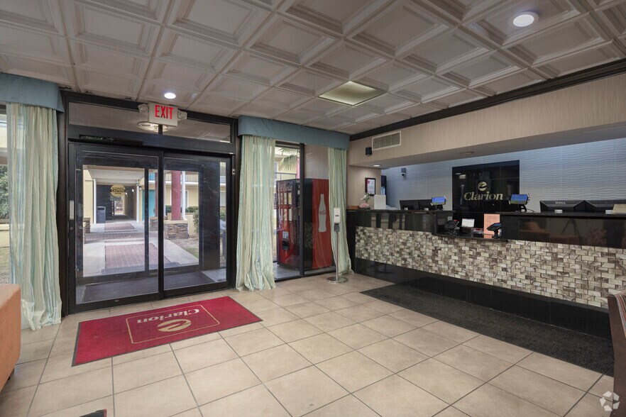 More Photos Of 500 Chris Dr, West Columbia Hotel For Sale