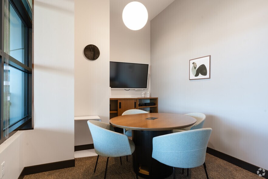 More Photos Of 1055 Howell Mill Rd, Atlanta Office For Lease