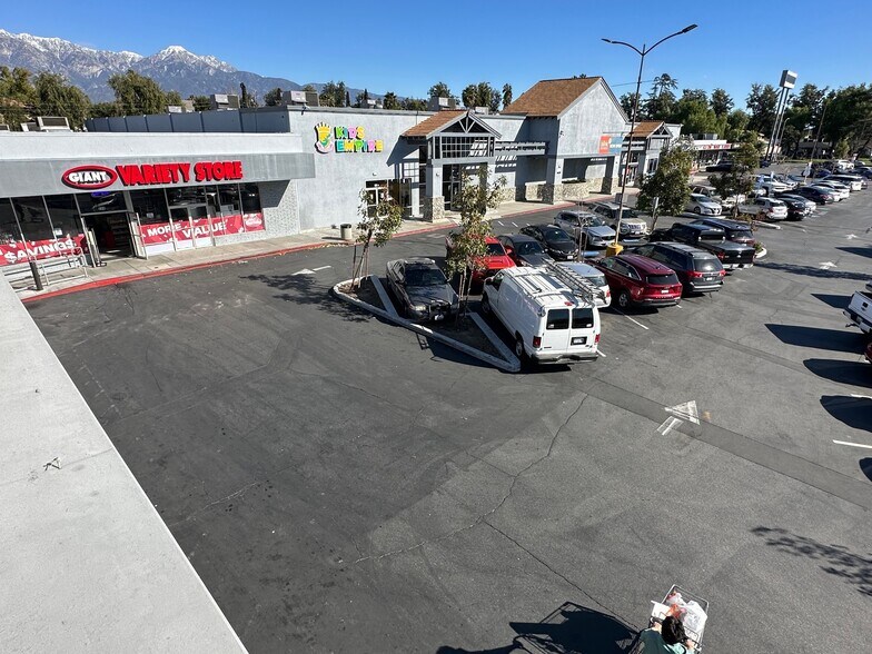 More Photos Of 102-222 W G St, Ontario Unknown For Lease