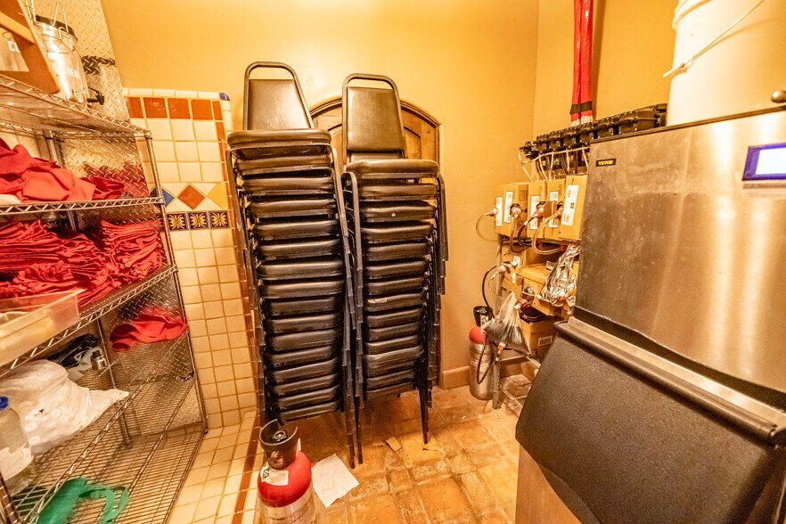 More Photos Of 3015 Hualapai Mountain Rd, Kingman Office For Sale