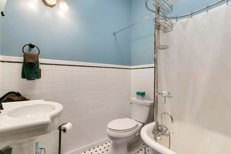 More Photos Of 308 S 2nd St, Laramie Storefront Retail Residential For Sale