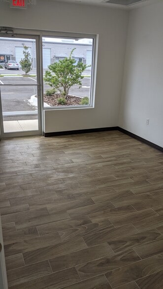 More Photos Of 1550 Tileston Rd, Saint Cloud Warehouse For Lease
