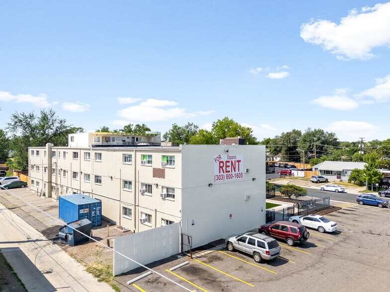 More Photos Of 1960 Dallas St, Aurora Apartments For Sale