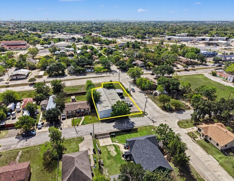 More Photos Of 1602 W 24th St, Bryan Industrial For Sale