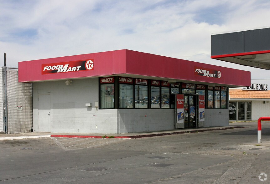 More Photos Of 3283 N Las Vegas Blvd, Las Vegas Service Station For Sale