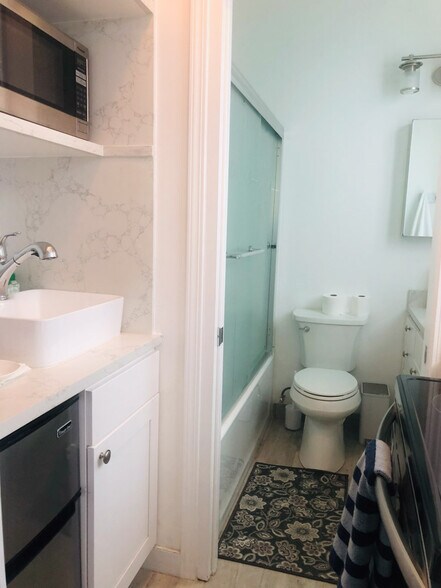 More Photos Of 3117-3119 24th St, San Francisco Storefront Retail Residential For Sale