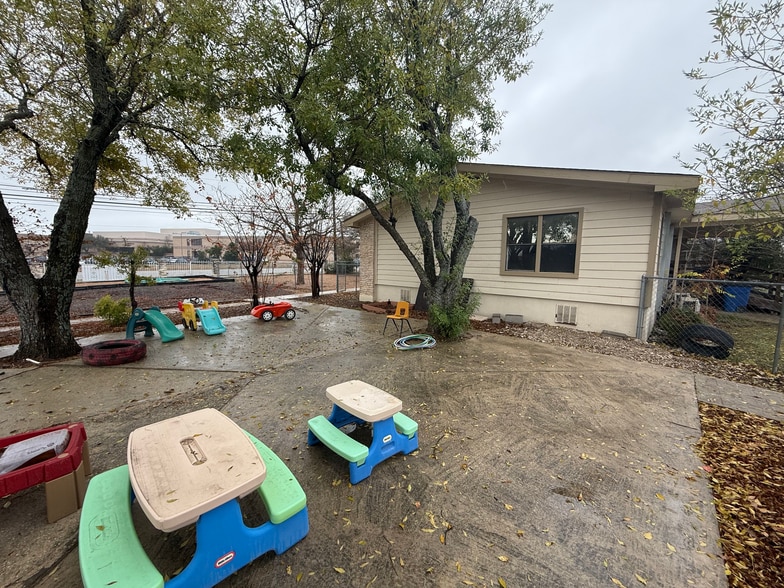 More Photos Of 1204 W Pecan St, Pflugerville Specialty For Lease