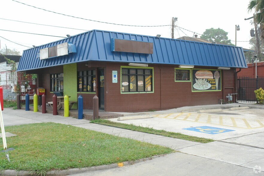 More Photos Of 3811 Ennis St, Houston Restaurant For Sale