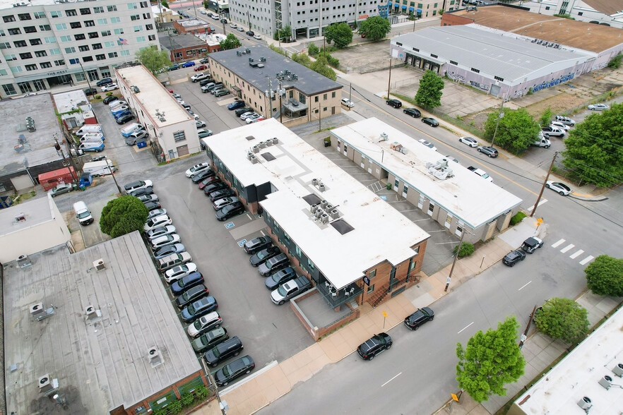 More Photos Of 3117 W Clay St, Richmond Loft Creative Space For Sale
