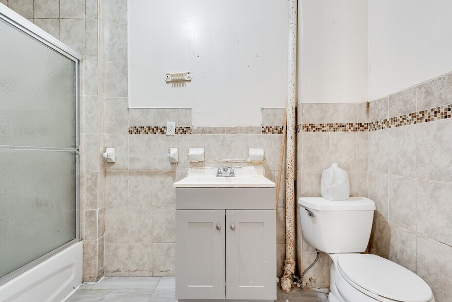 More Photos Of 1395 Flatbush Ave, Brooklyn Storefront Retail Residential For Sale