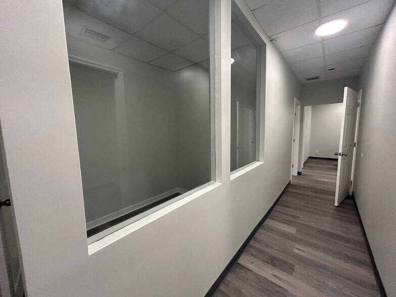 More Photos Of 5100 Hollywood Blvd, Hollywood Medical For Lease