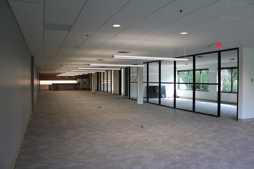 More Photos Of 12400 Portland Ave, Burnsville Office Residential For Lease