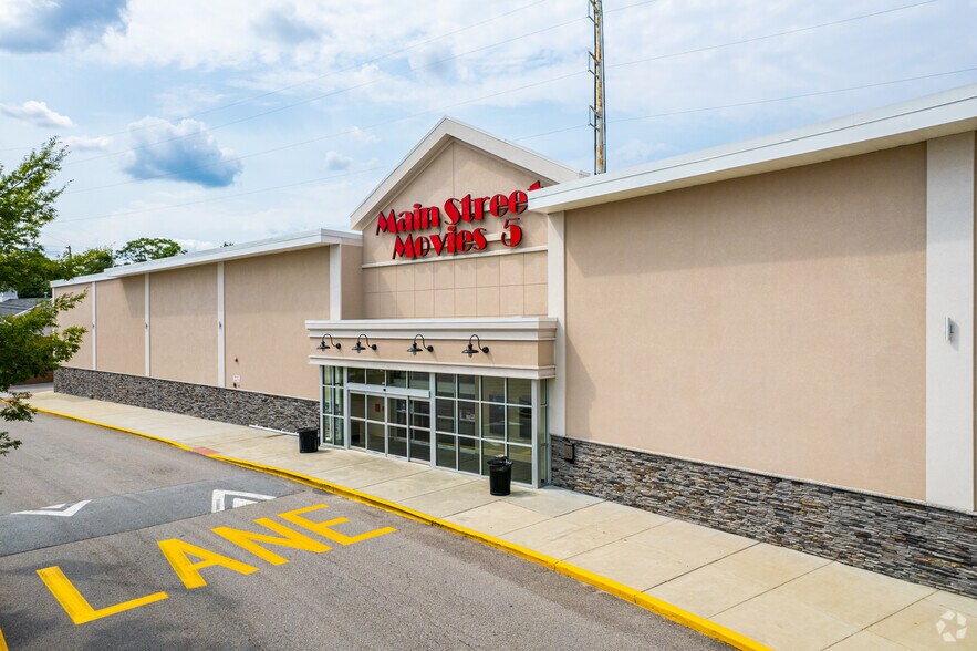 More Photos Of 230 E Main St, Newark Unknown For Lease