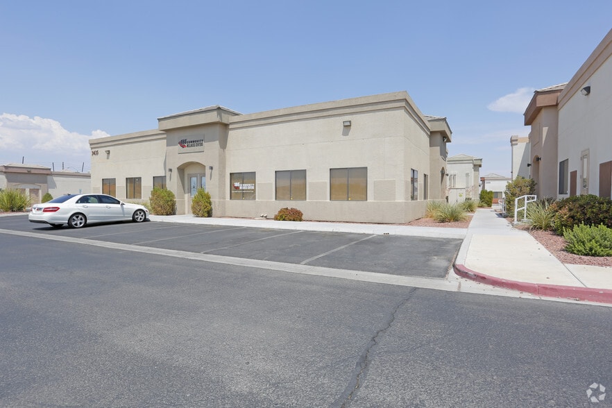 More Photos Of 3435 W Craig Rd, North Las Vegas Office Residential For Lease