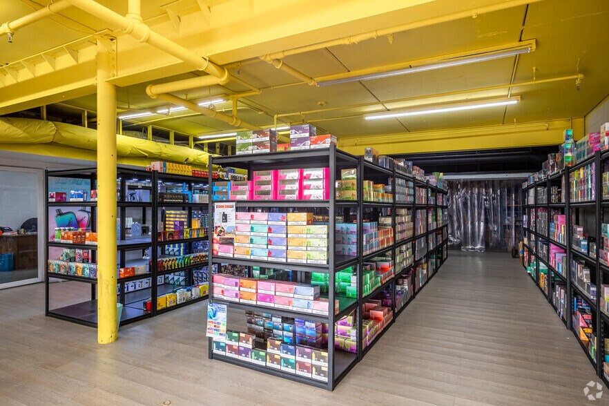 More Photos Of 10807 Harry Hines Blvd, Dallas Storefront Retail Office For Lease