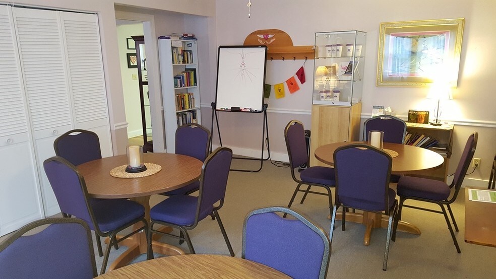 More Photos Of 83 Boston Post Rd, Waterford Office For Sale
