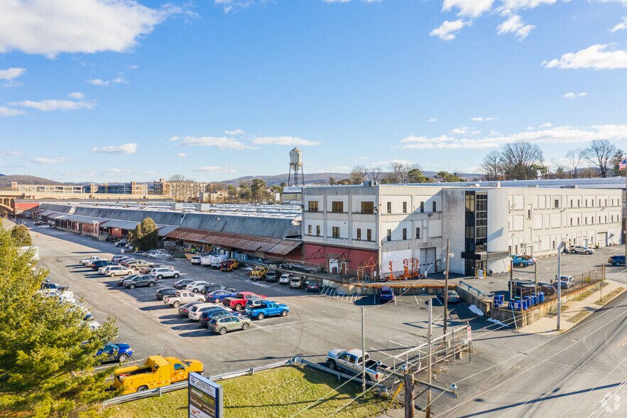 Primary Photo Of 635 S 10th St, Allentown Warehouse For Lease