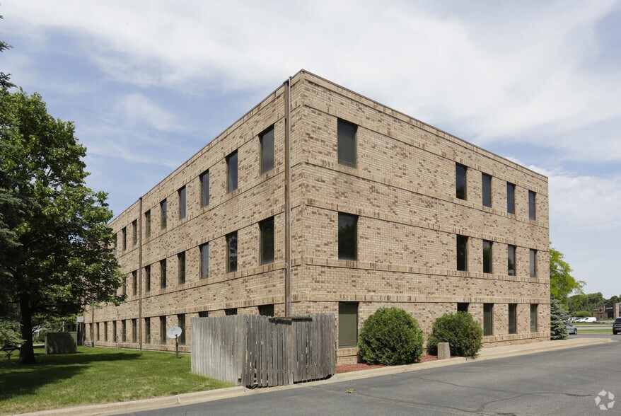 More Photos Of 7260 University Ave NE, Fridley Office For Lease