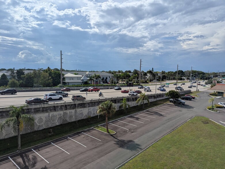 More Photos Of 701 NW Federal Hwy, Stuart Medical For Lease