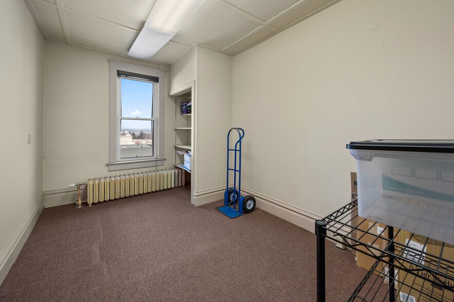 More Photos Of 24 W 6th Ave, Helena Office For Lease