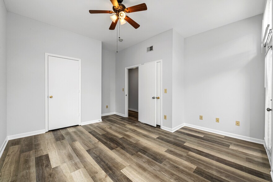 More Photos Of 3213 Vine St, Cincinnati Apartments For Sale