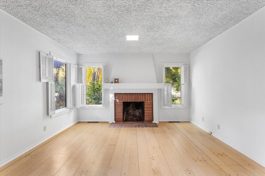 More Photos Of 2702 Dana St, Berkeley Medical For Sale