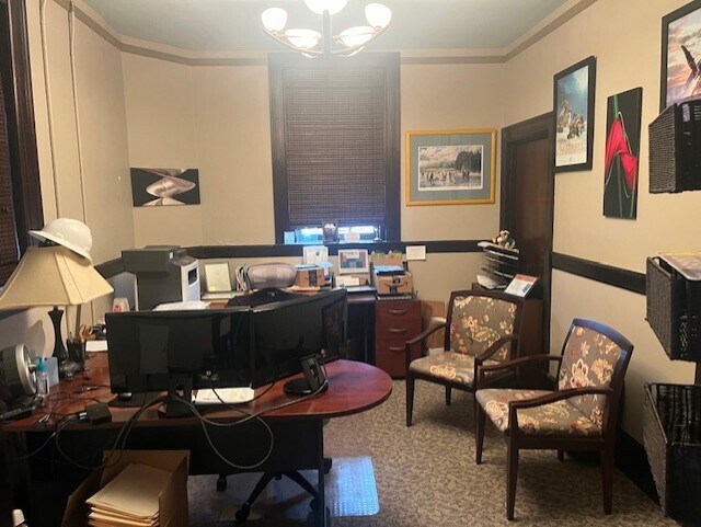 More Photos Of 414 Bank NE st, Decatur Office Residential For Sale