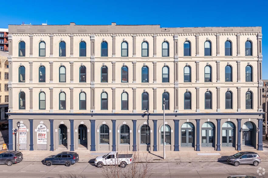 More Photos Of 170 S 2nd St, Milwaukee Apartments For Lease