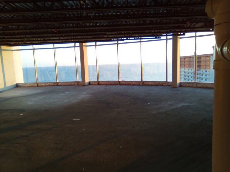 More Photos Of 9860 S Thomas Dr, Panama City Beach Apartments For Sale