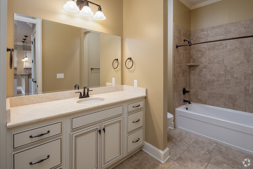 More Photos Of 820 N Thompson Ln, Murfreesboro Apartments For Sale
