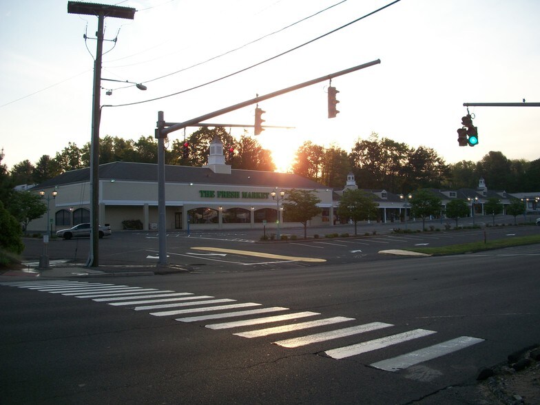 More Photos Of 578-582 Post Rd E, Westport Freestanding For Lease