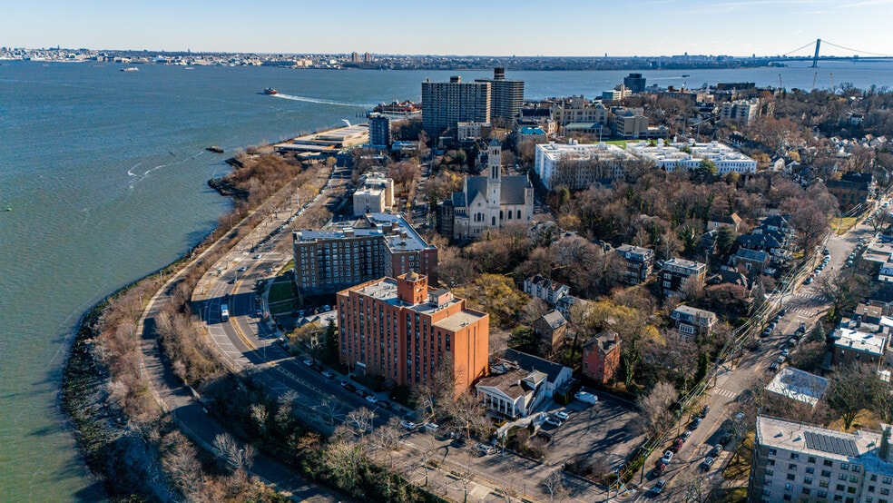 More Photos Of 404 Richmond Ter, Staten Island Specialty For Sale