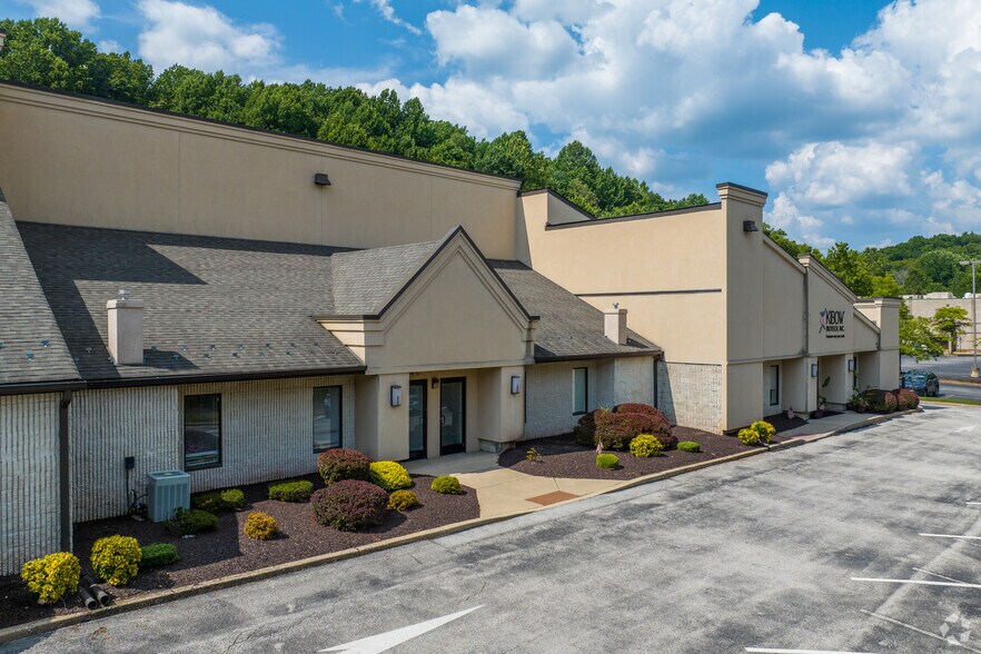 More Photos Of 4855 West Chester Pike, Newtown Square Unknown For Lease