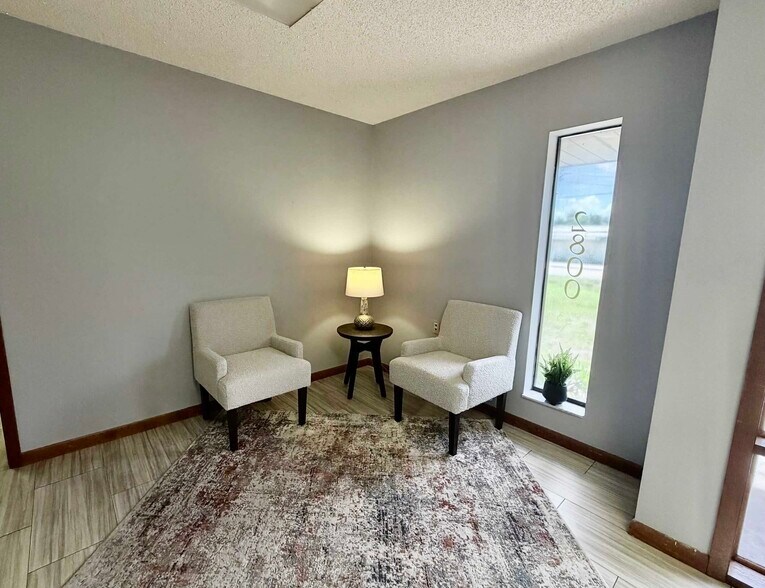 More Photos Of 2800 Winter Lake Rd, Lakeland Office For Sale