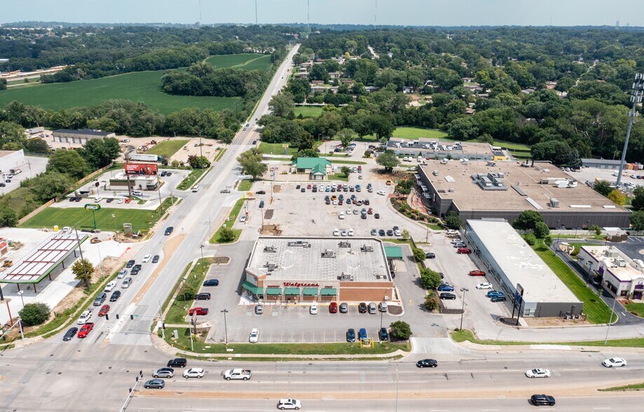 More Photos Of 5225 N 90th St, Omaha Drugstore For Sale