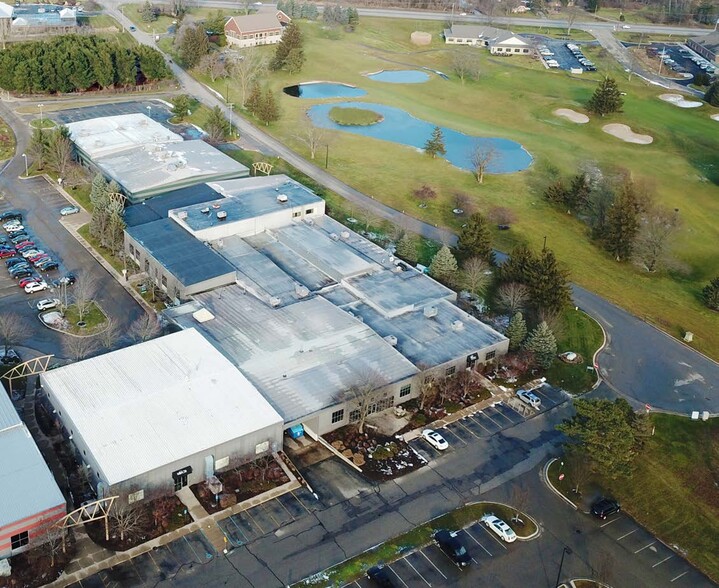 More Photos Of 1593-1595 Galbraith Ave SE, Grand Rapids Light Manufacturing For Lease